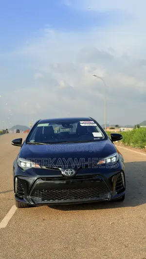 Toyota Corolla SE (1.8L 4cyl 2A) 2018 Black