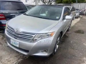 Toyota Venza 2011 Silver