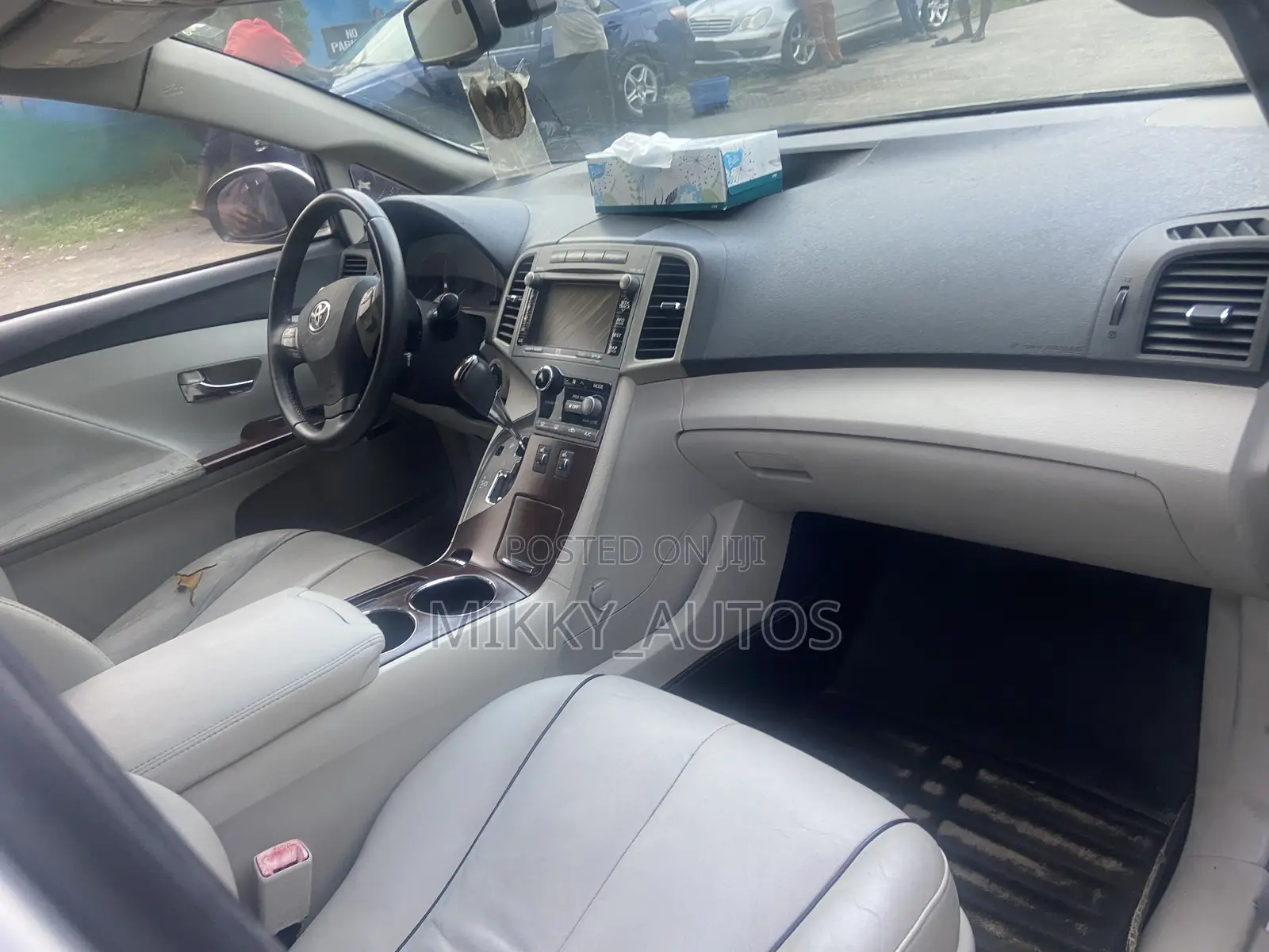 Toyota Venza 2011 Silver