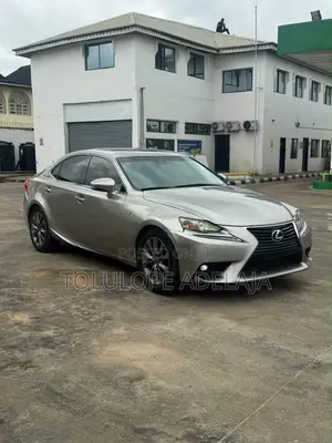 Lexus IS 250 2015 Gold
