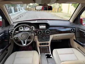 Mercedes-Benz GLK-Class 2014 Red