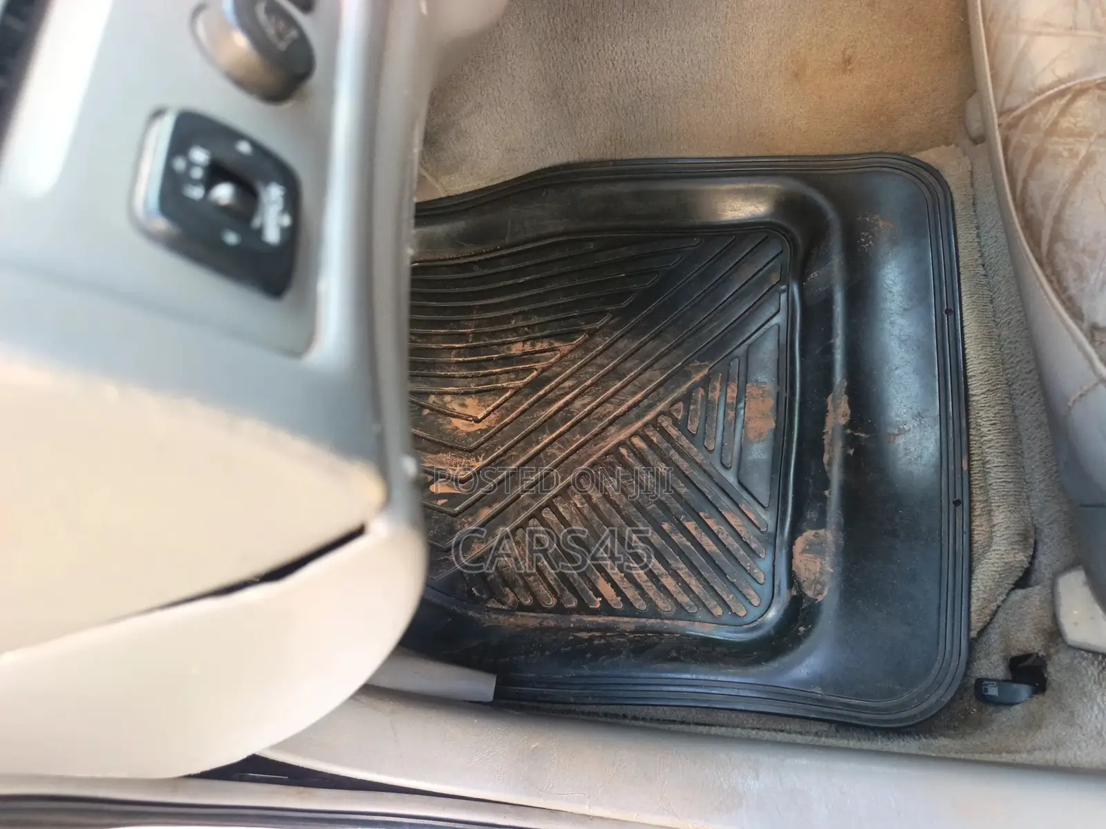 Toyota Avalon 2002 Silver