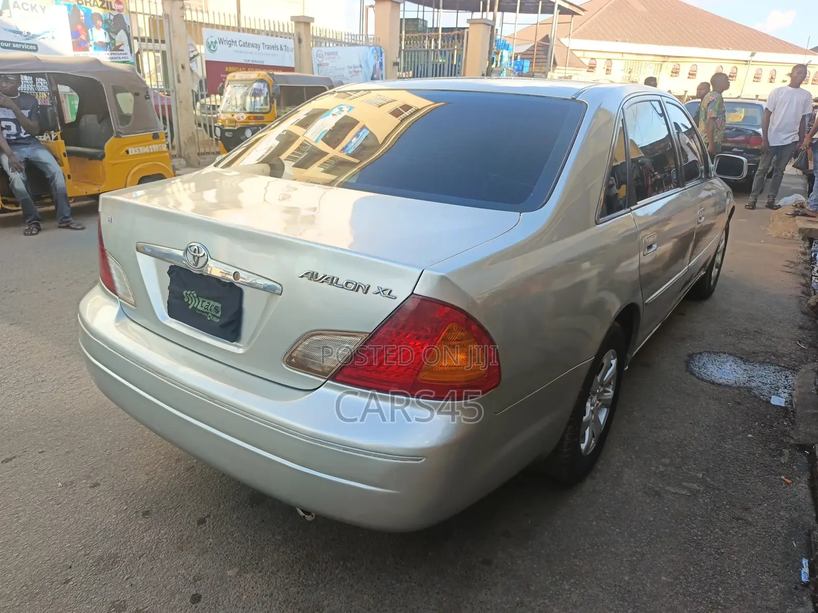 Toyota Avalon 2002 Silver