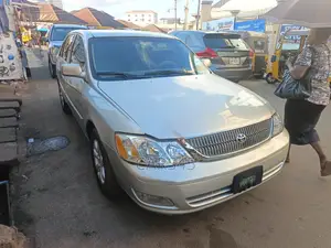Toyota Avalon 2002 Silver