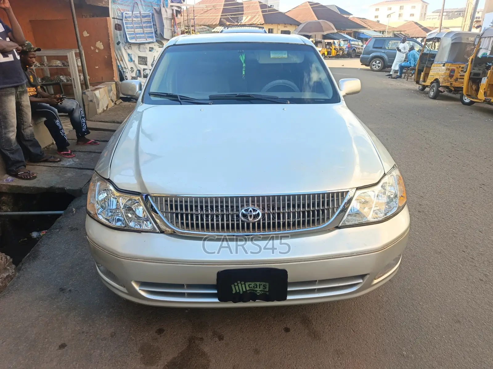 Toyota Avalon 2002 Silver