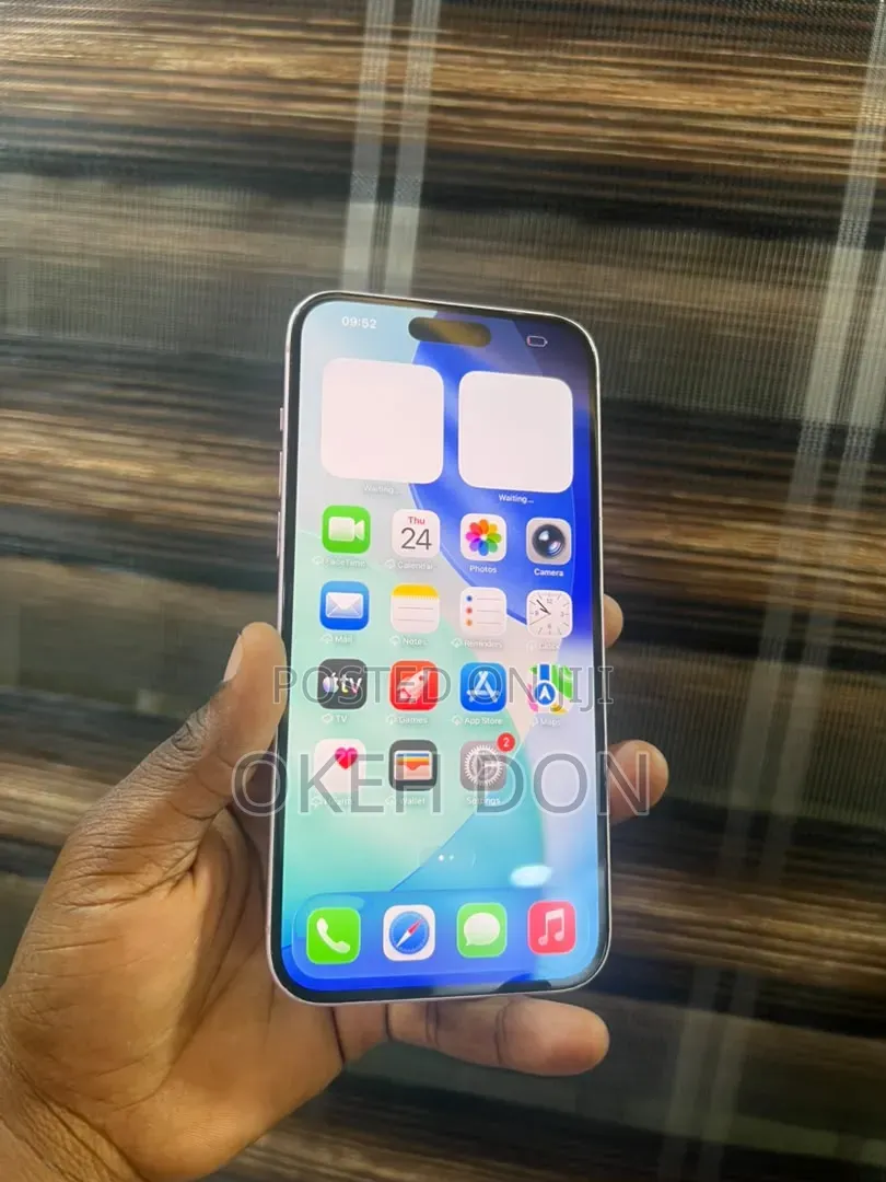 Apple iPhone 15 Plus 128 GB Pink