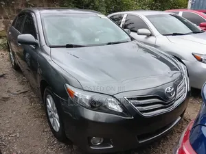 Toyota Camry 2010 Gray