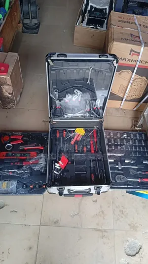 699pc Machine Tool Set/ Tool Box
