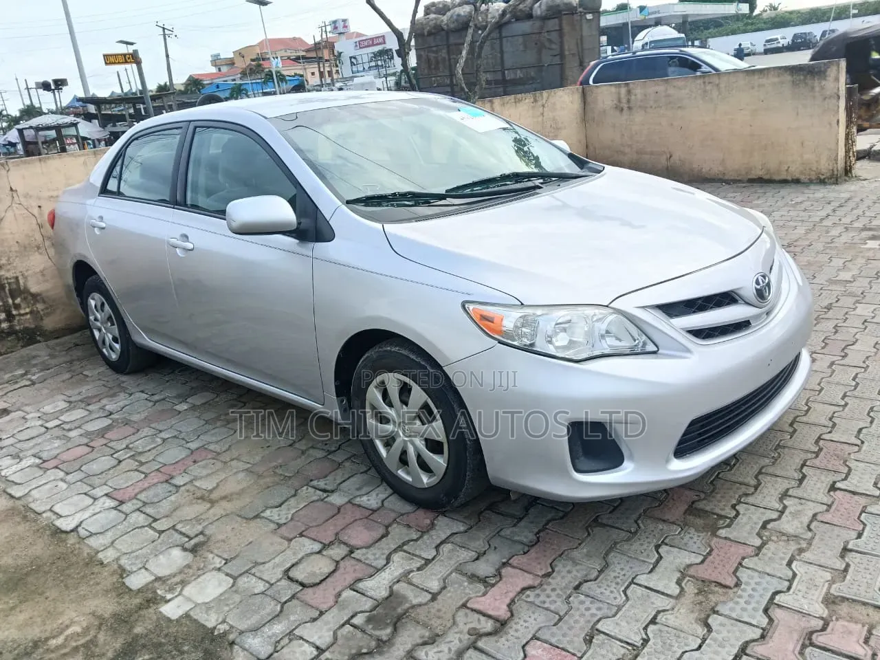 Toyota Corolla LE 4dr Sedan (1.8L 4cyl 4A) 2012 Gray