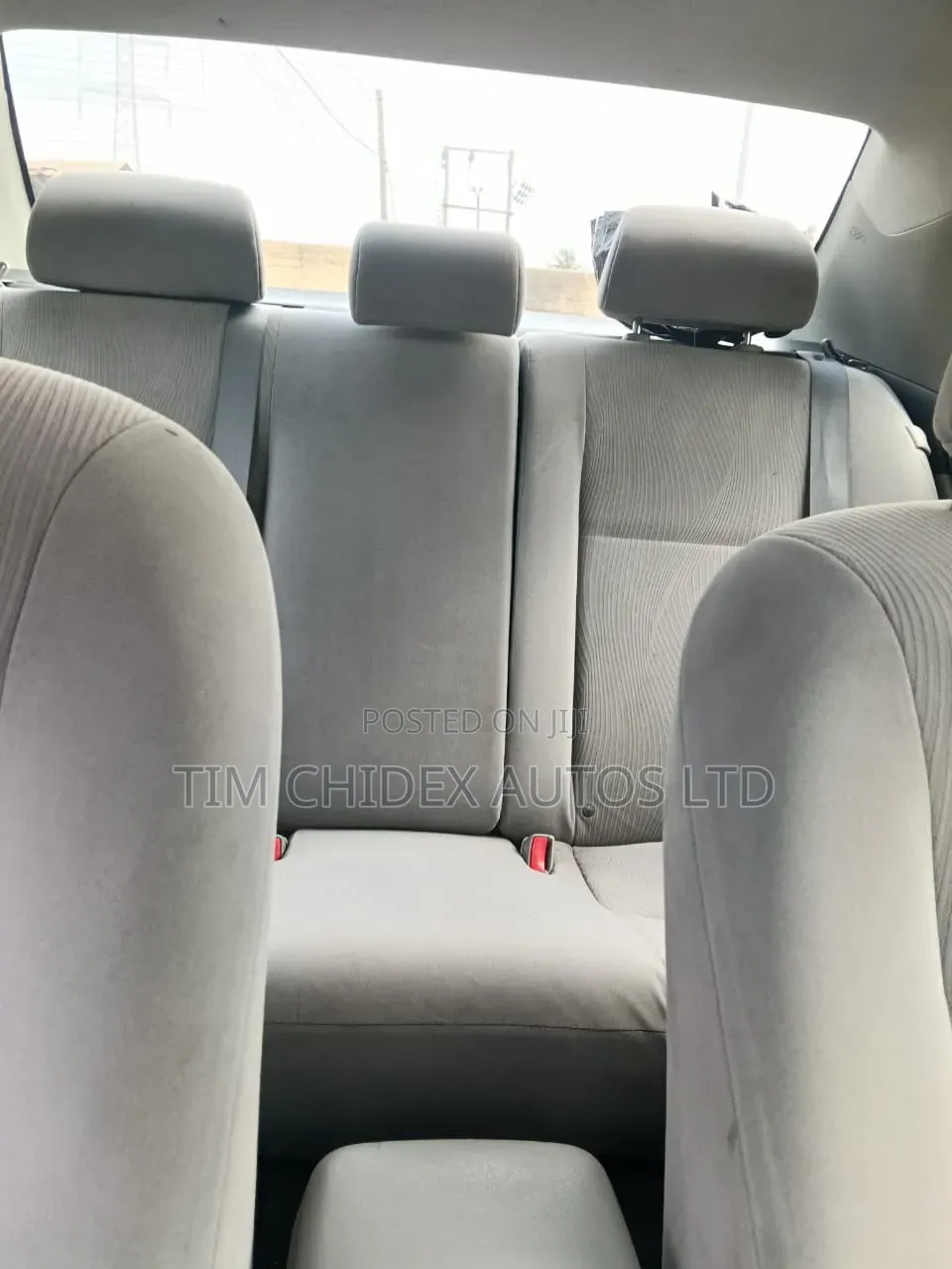 Toyota Corolla LE 4dr Sedan (1.8L 4cyl 4A) 2012 Gray