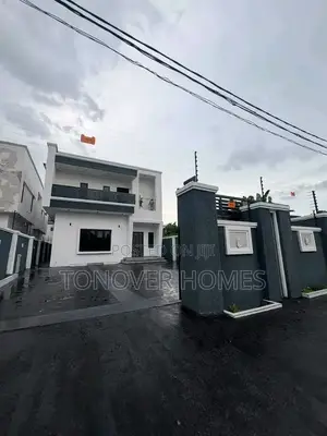 4bdrm Duplex in 79Th Estate Akwaka, Ruuodomaya for sale