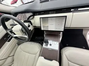 Land Rover Range Rover Vogue 2024 Black