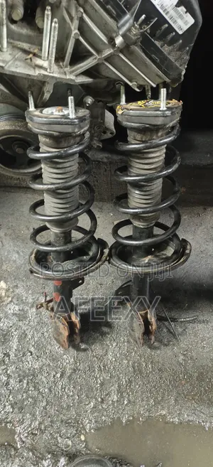 Toyota Highlander Back Shocks 4wd 2008/2013 and Venza