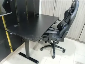Electrical Adjustable Desk With Gaming Chair