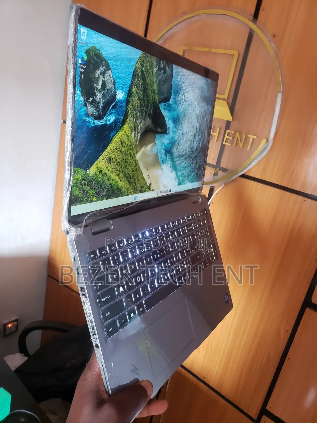 New Laptop Dell Latitude 5520 8GB Intel Core i5 SSD 256GB