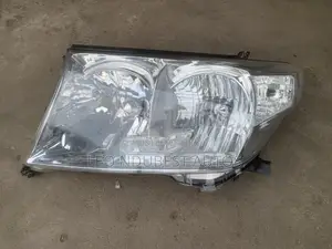 Head Lamp Toyota Land Crouser 2011