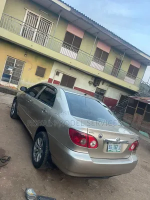 Toyota Corolla 2008 Gold