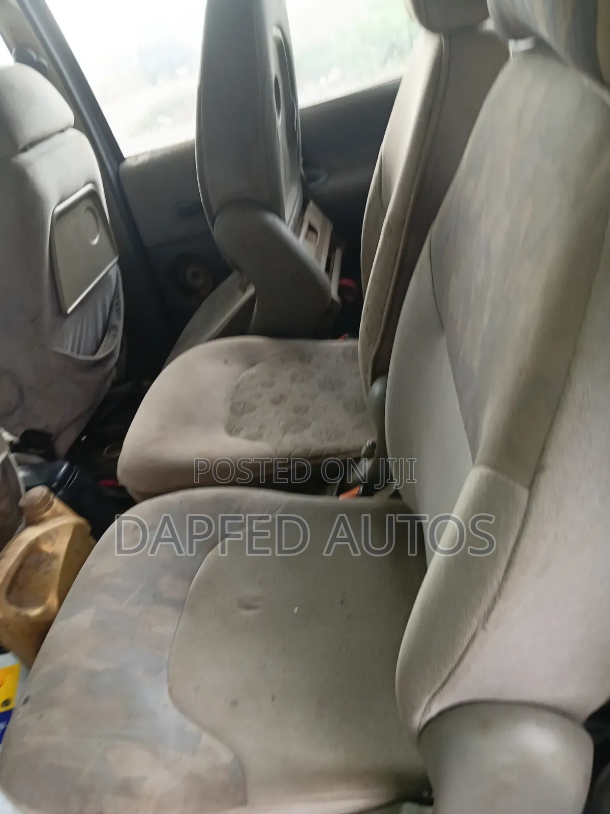 Ford Galaxy 2000 Red