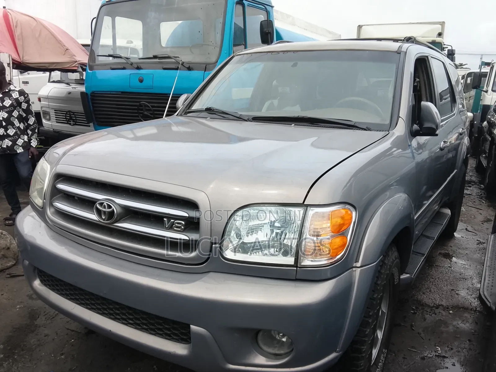 Toyota Sequoia 2004 Brown