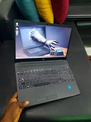 Laptop HP 250 G8 16GB Intel Core i5 SSD 256GB