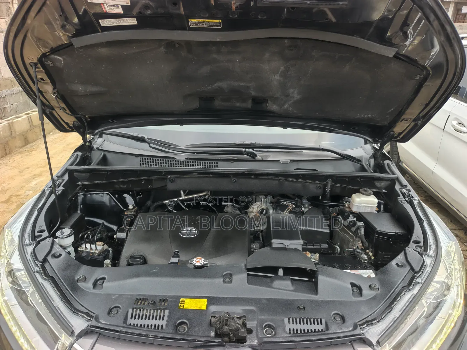 Toyota Highlander XLE 2019 Black