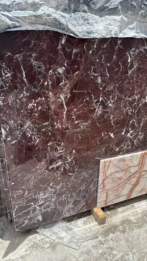 Italiano Redishmarble