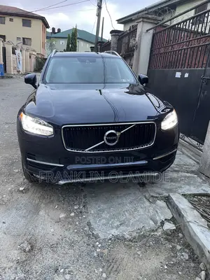 Volvo XC90 T5 Momentum AWD (2.0L 4cyl 8A) 2016 Blue