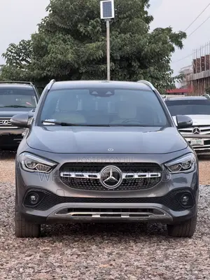 Mercedes-Benz GLA 250 2021 Gray