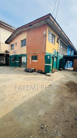 *For Lease! * *A Duplex Commercial Property for Lease*