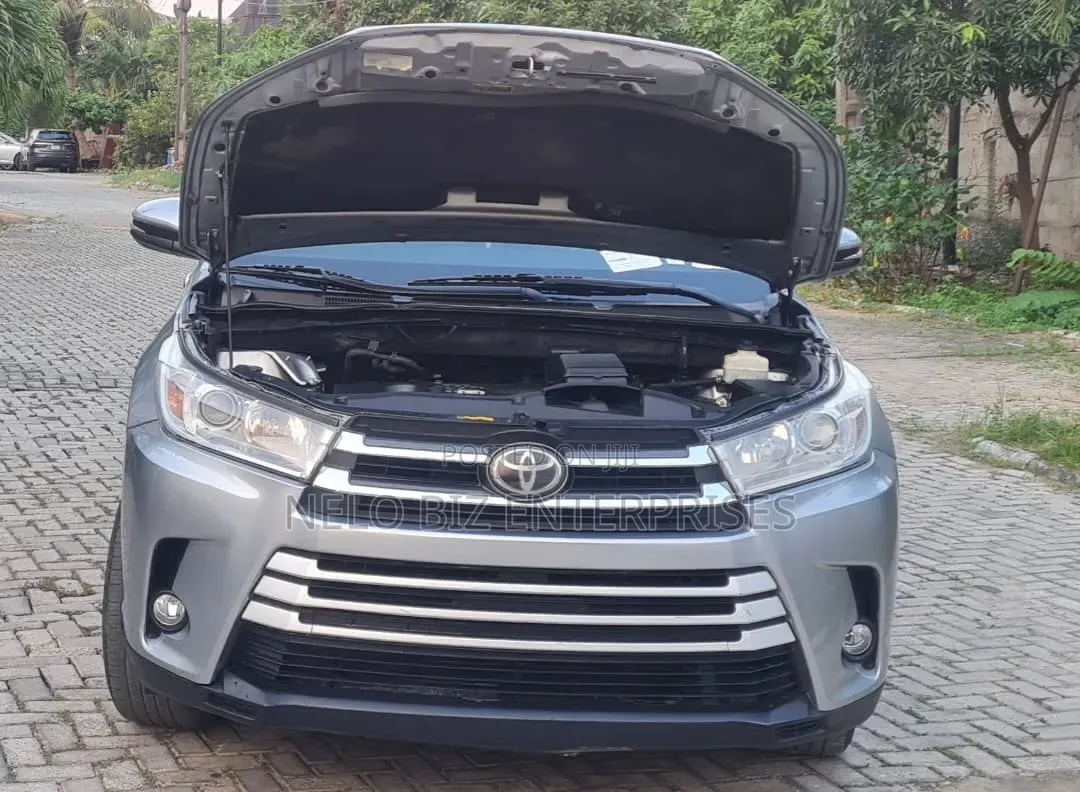 Toyota Highlander 2017 Silver