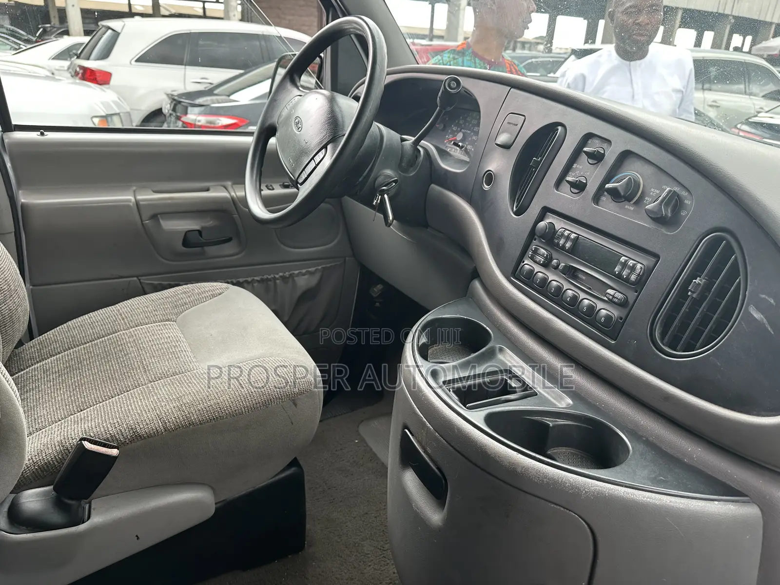 Ford E350 2006 White