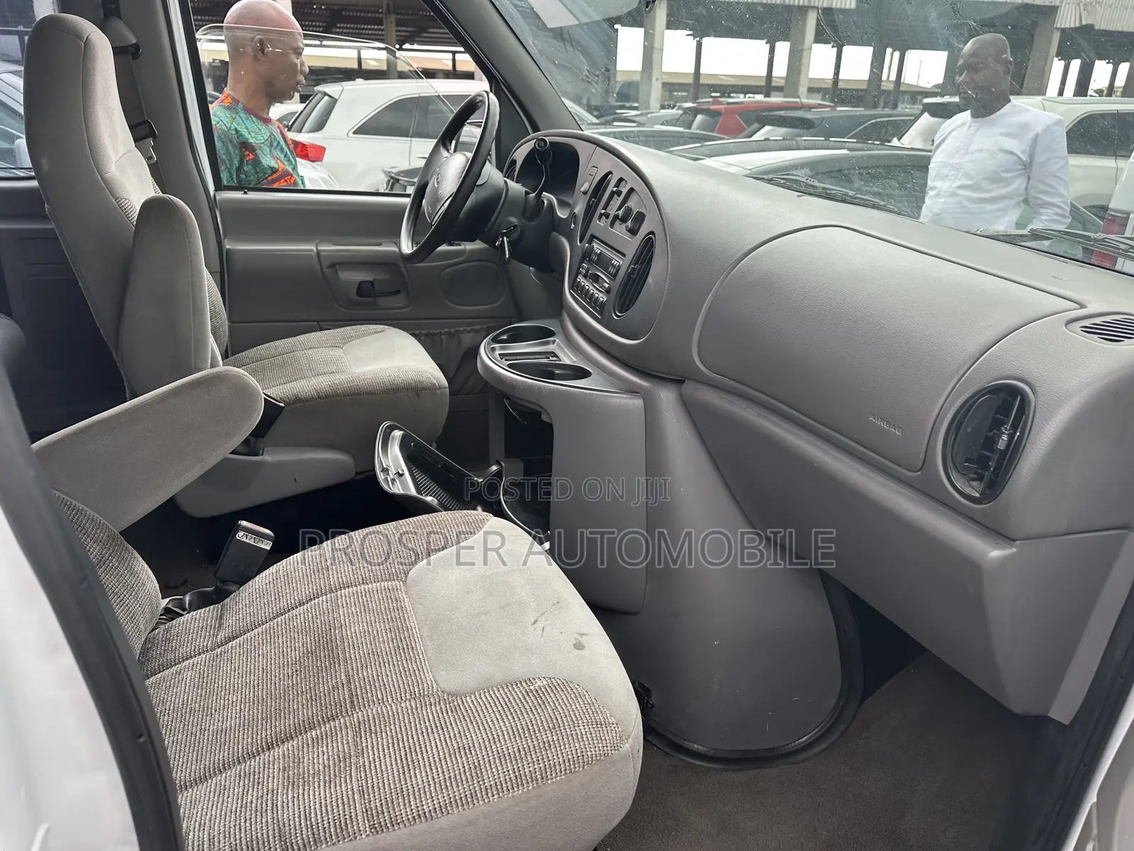 Ford E350 2006 White