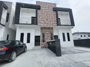 4bdrm Duplex in General Paint, Sangotedo for rent