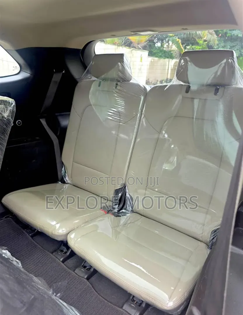 Hyundai Santa Fe 2015 White