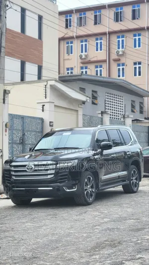 Toyota Land Cruiser 4.5 V8 GX-R 2014 Black