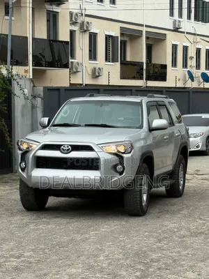 Toyota 4-Runner SR5 4dr SUV 4WD (4.0L 6cyl 5A) 2014 Silver