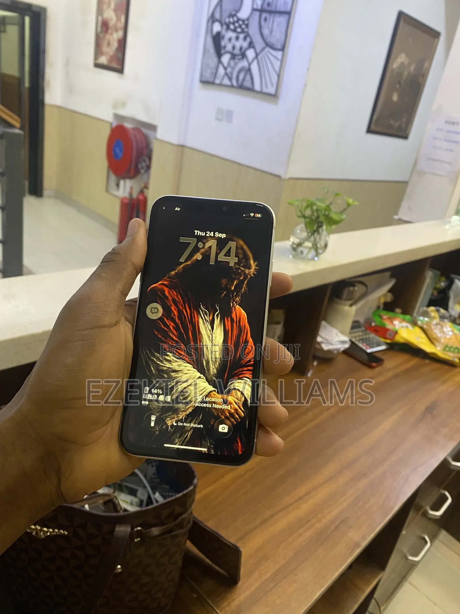Apple iPhone 11 64 GB White