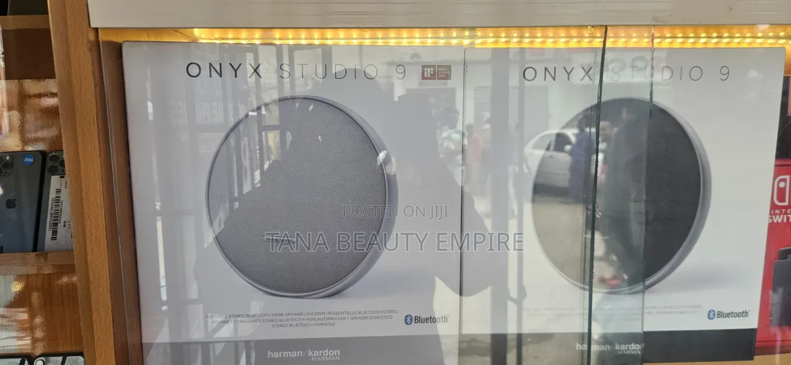 Onyx Studio 9 Speaker