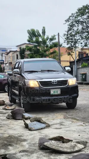 Toyota Hilux 2.7 VVT-i 4X4 SRX 2011 Black