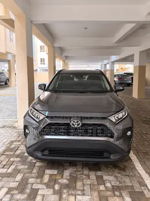 Toyota RAV4 2021 Gray