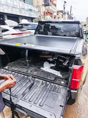 Toyota Tacoma Cover . Rolling