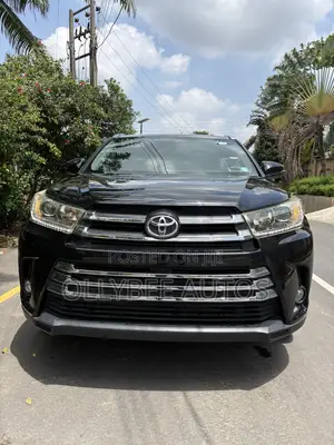 Toyota Highlander XLE 4dr SUV AWD (3.5L 6cyl 6A) 2015 Black