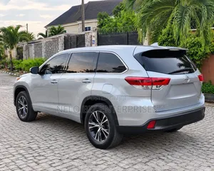 Toyota Highlander 2017 Silver