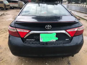 Toyota Camry XLE 4dr Sedan (2.5L 4cyl 6A) 2015 Matt Black