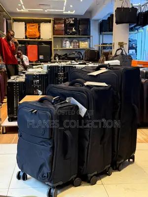 Ultra Lightweight Luggage Box
