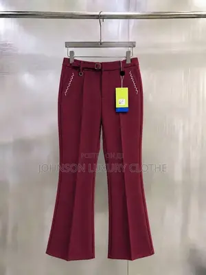 I Sell Unisex Luxury Clothes