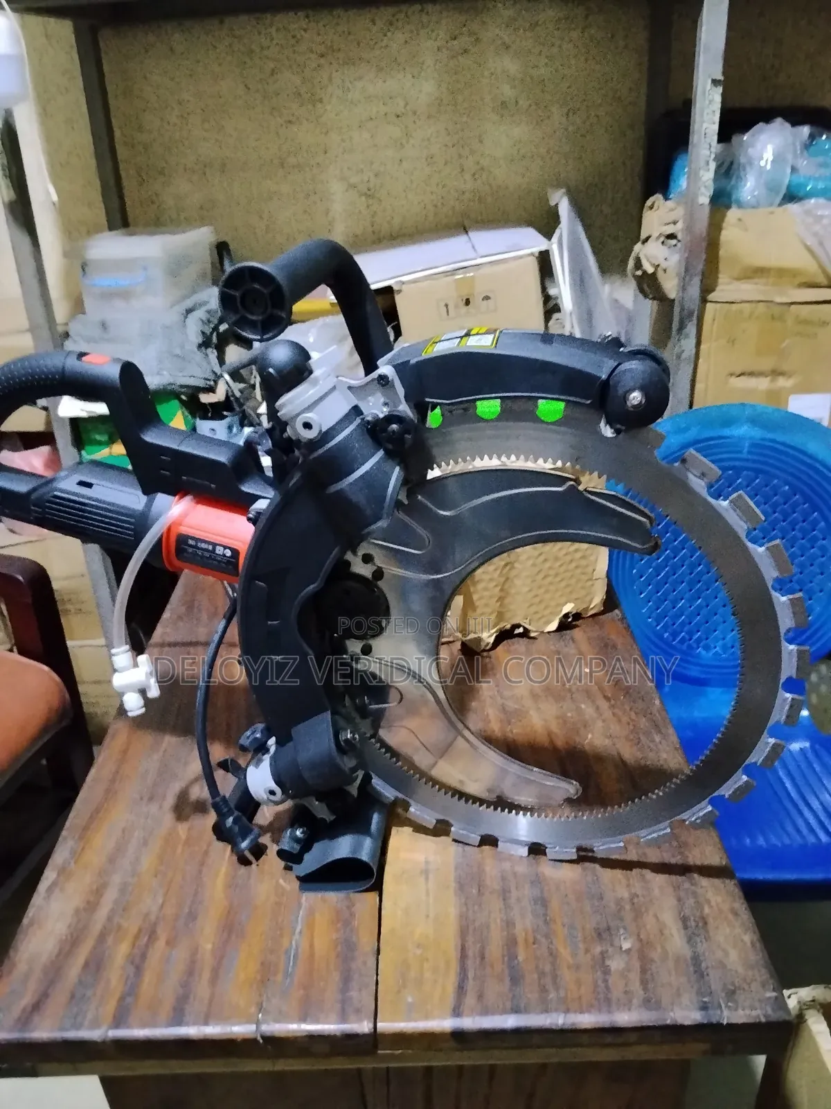 Electric Concrete Cutter .