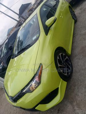 Toyota Auris 2016 Green
