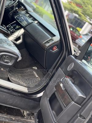 Land Rover Discovery 2013 Black