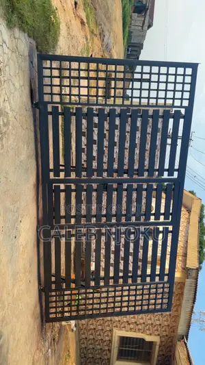 Slide Gate